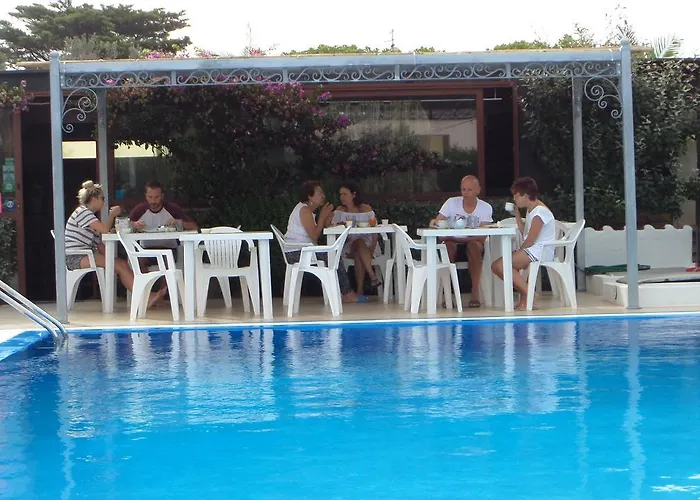 Oda ve Kahvaltı La Stintino