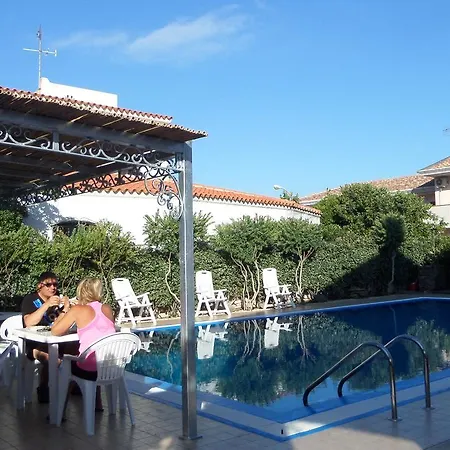 فندق مبيت وإفطار La 3*