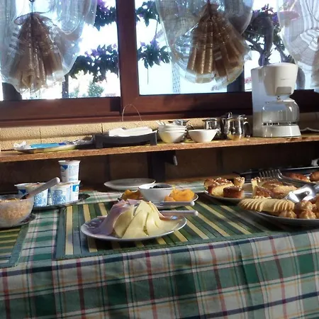 La Alojamento de Acomodação e Pequeno-almoço 3*